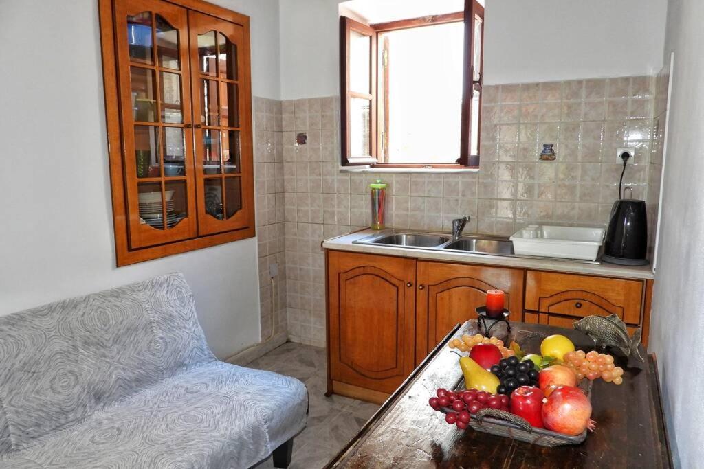 Traditional Villa Efterpi Chalki Town Exterior photo